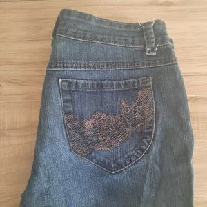 Nine West Women's Size 8 Waist 28 Distressed Medium Wash Blue Jeans